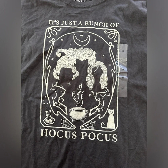 HOCUS POCUS NWT Disney Licensed resort, black washed, size medium - Picture 8 of 9